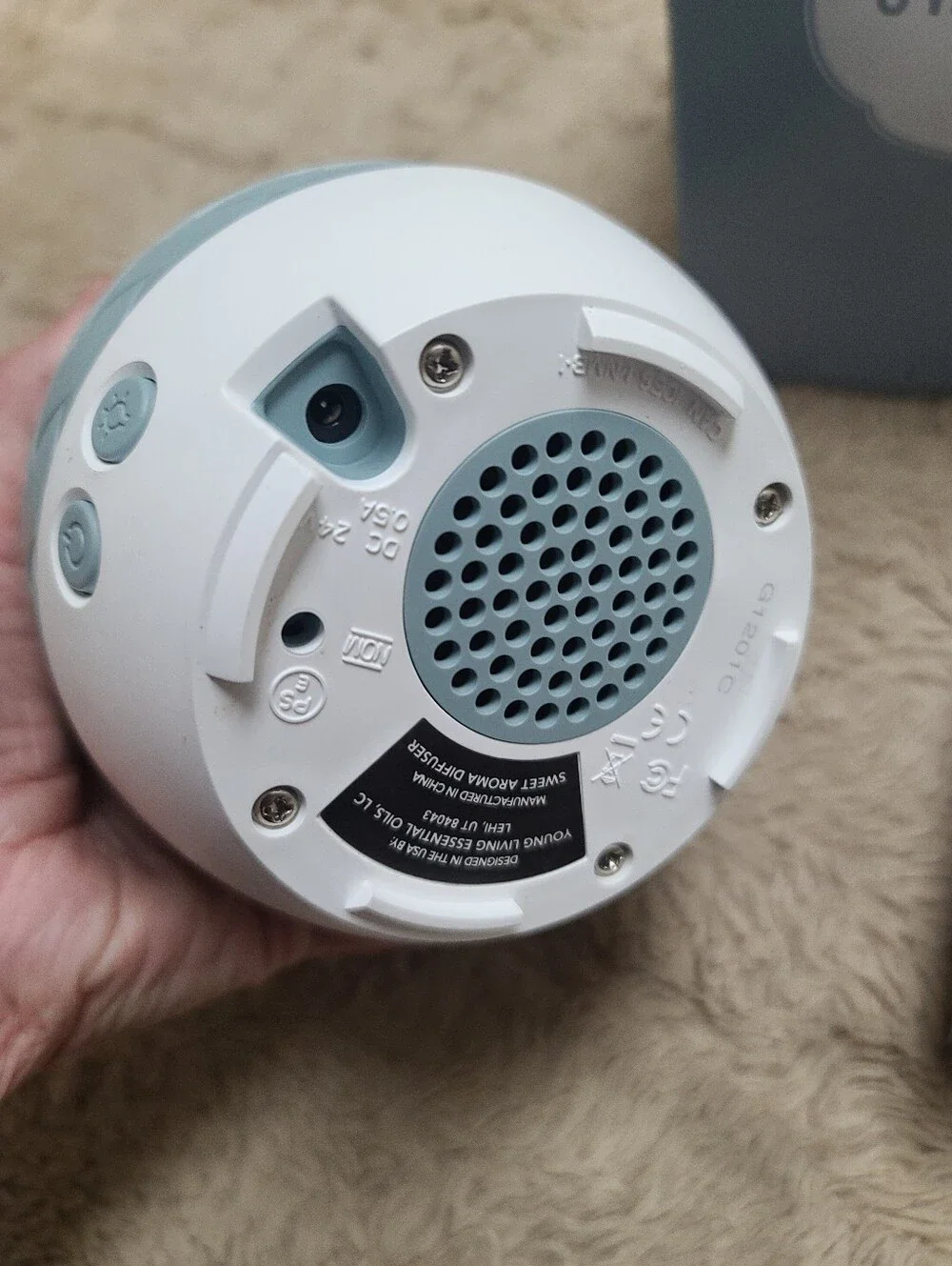 Young Living Sweet Aroma Ultrasonic Diffuser, Light Teal, In Original Box
